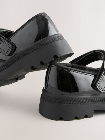 Next - Sabrina em preto