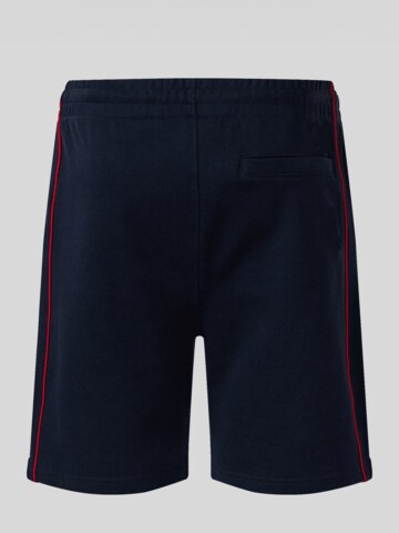FC BAYERN MÜNCHEN Regular Sweatshort Essentials in Blau