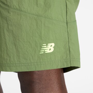Regular Pantalon de sport 'Castlefield Woven Short 7"' new balance en vert