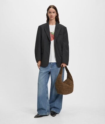 Liebeskind Berlin Shoulder Bag in Brown: front