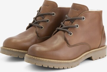 Travelin Lace-Up Shoes in Brown