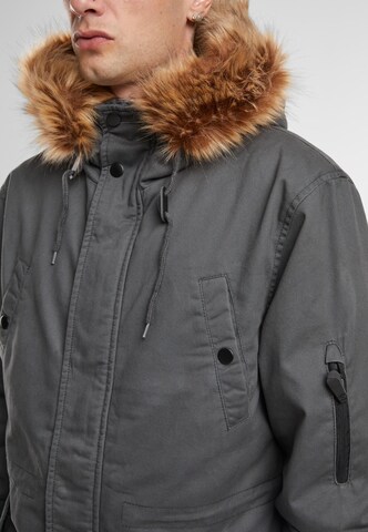 Brandit Átmeneti parka 'Fish Tail' - szürke