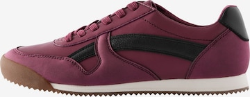 Next Низкие кроссовки в Красный: спереди