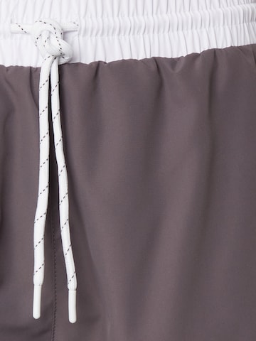 BOSS Плавательные шорты 'Starfish' в Серый