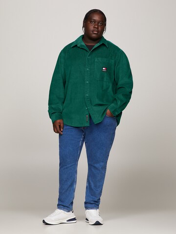 Tommy Jeans Comfort fit Button Up Shirt in Green