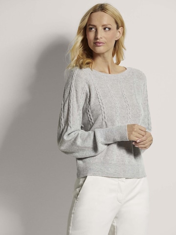 MADELEINE Pullover in Grau: Vorderseite