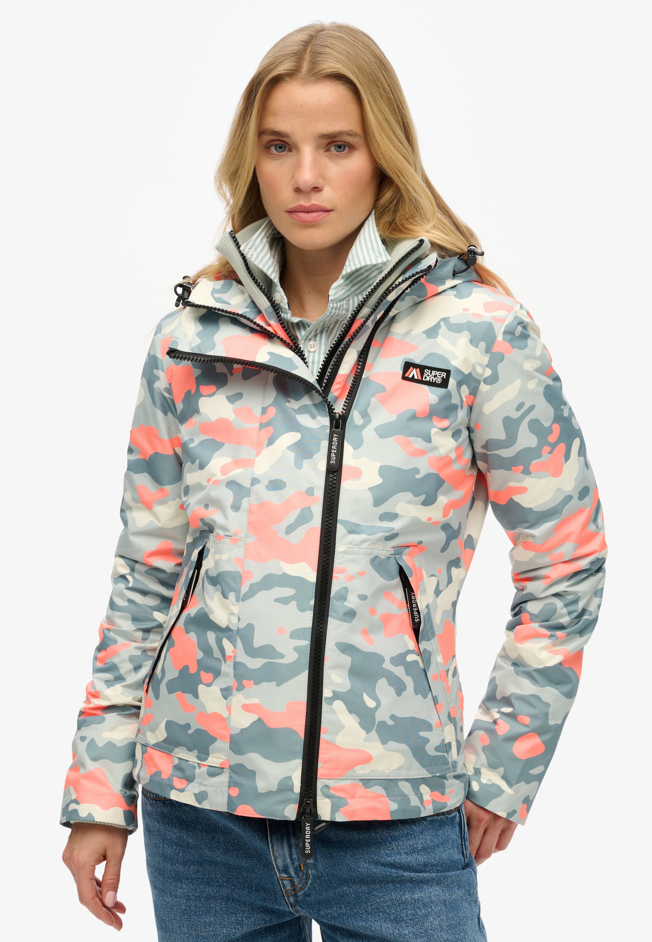 Superdry & Co Tussenjas in Grijs: voorkant