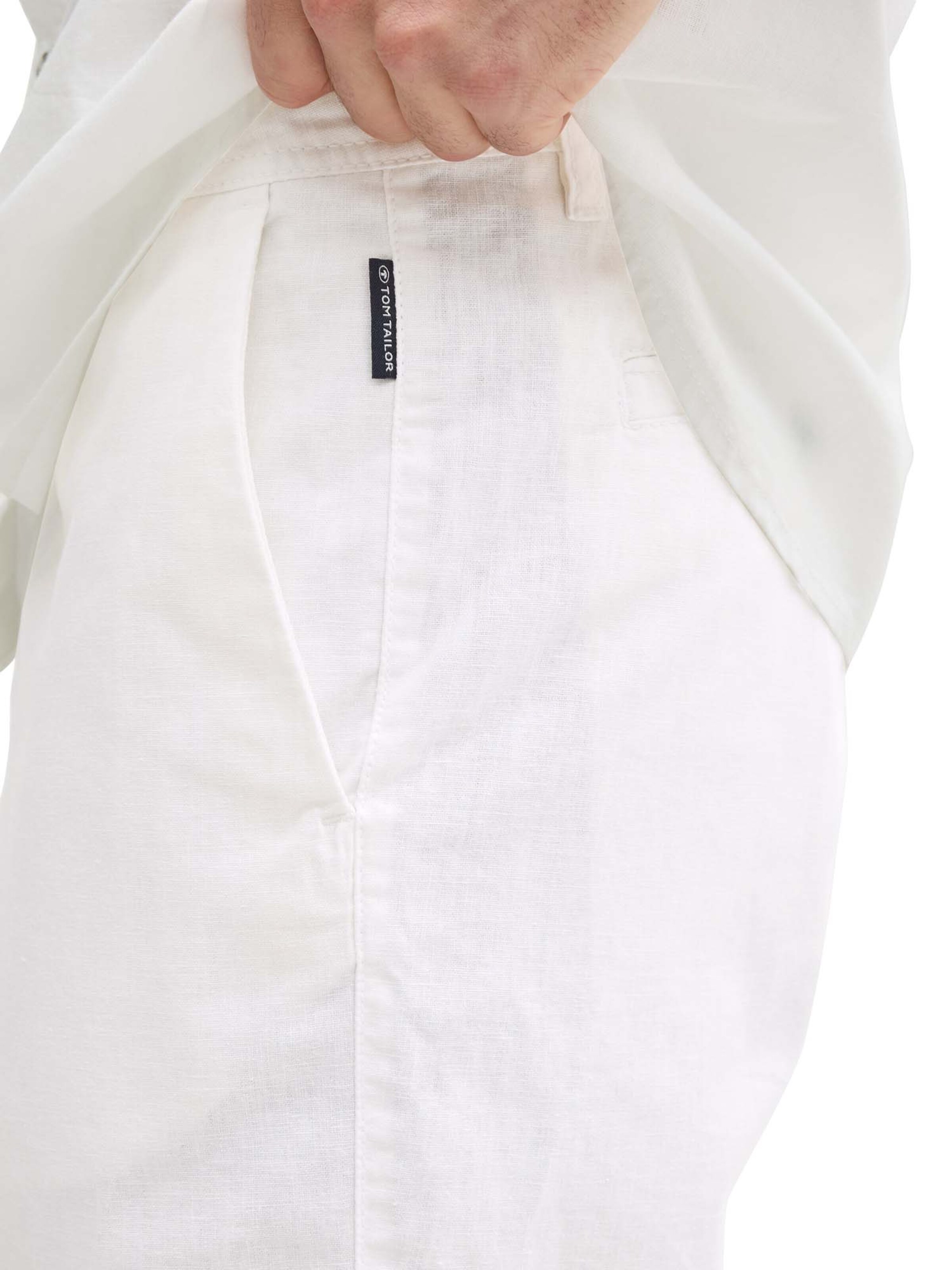 Regular Pantaloni eleganți de la TOM TAILOR pe alb