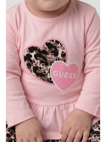 GUESS Set in Pink