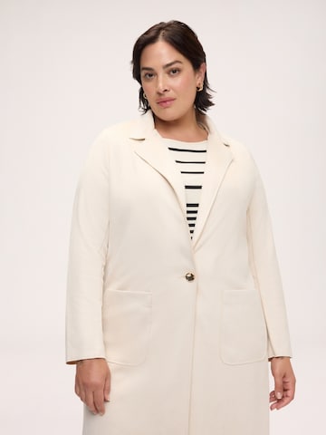 Fiorella Rubino Tussenjas in Beige