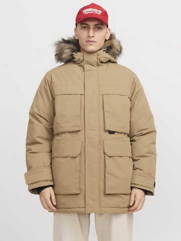 JACK & JONES Overgangsparka 'JJStar' i brun: forside