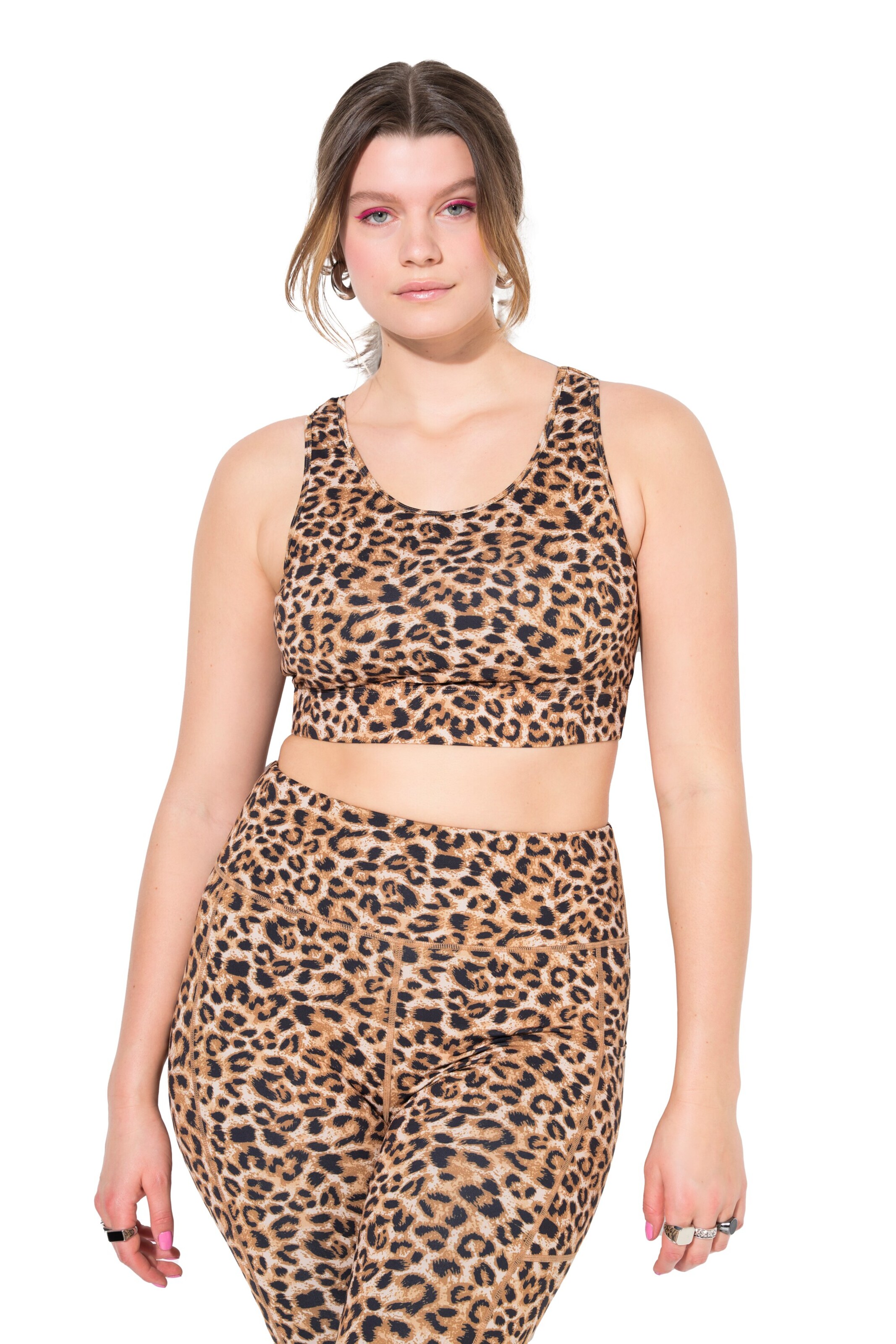 Studio Untold Bralette Sports bra in Beige: front