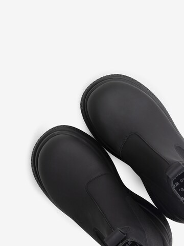BRONX Chelsea Boots 'Bru-Te' in Black