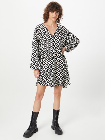 Monki Shirt Dress in White: front