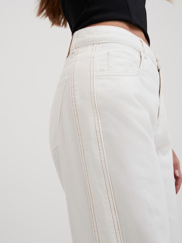 Wide leg Jeans 'Samara Tall' di RÆRE by Lorena Rae in bianco