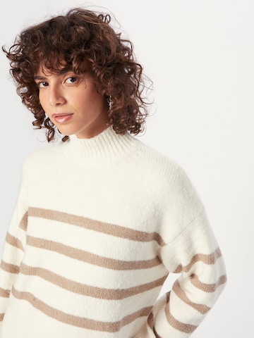 ABOUT YOU Pullover 'Felice' in Beige