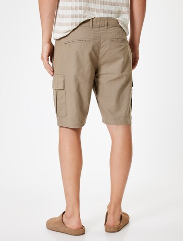 Koton Regular Shorts in Braun