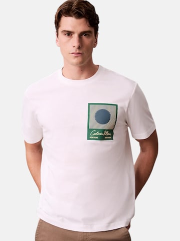 T-Shirt Calvin Klein en blanc : devant