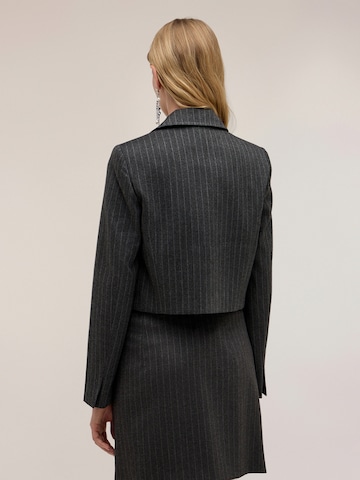 MOTIVI Between-season jacket in Grey