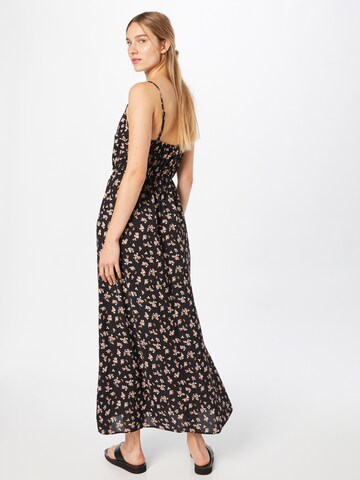 Robe 'Martha' ABOUT YOU en noir