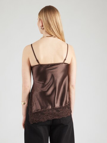 ABOUT YOU Toppi 'Christina' värissä ruskea