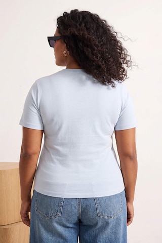 Maglietta di Trendyol Curve in blu