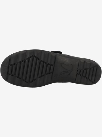 Chaussure de sport à lacets CAPRICE en noir