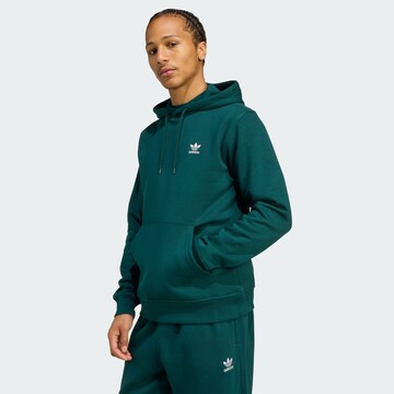 ADIDAS ORIGINALS Sweatshirt 'Essentials' in Grün