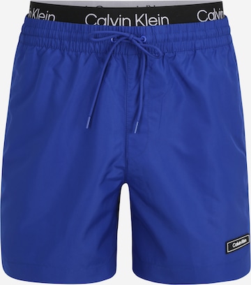 Calvin Klein Swimwear Шорти за плуване в синьо: отпред