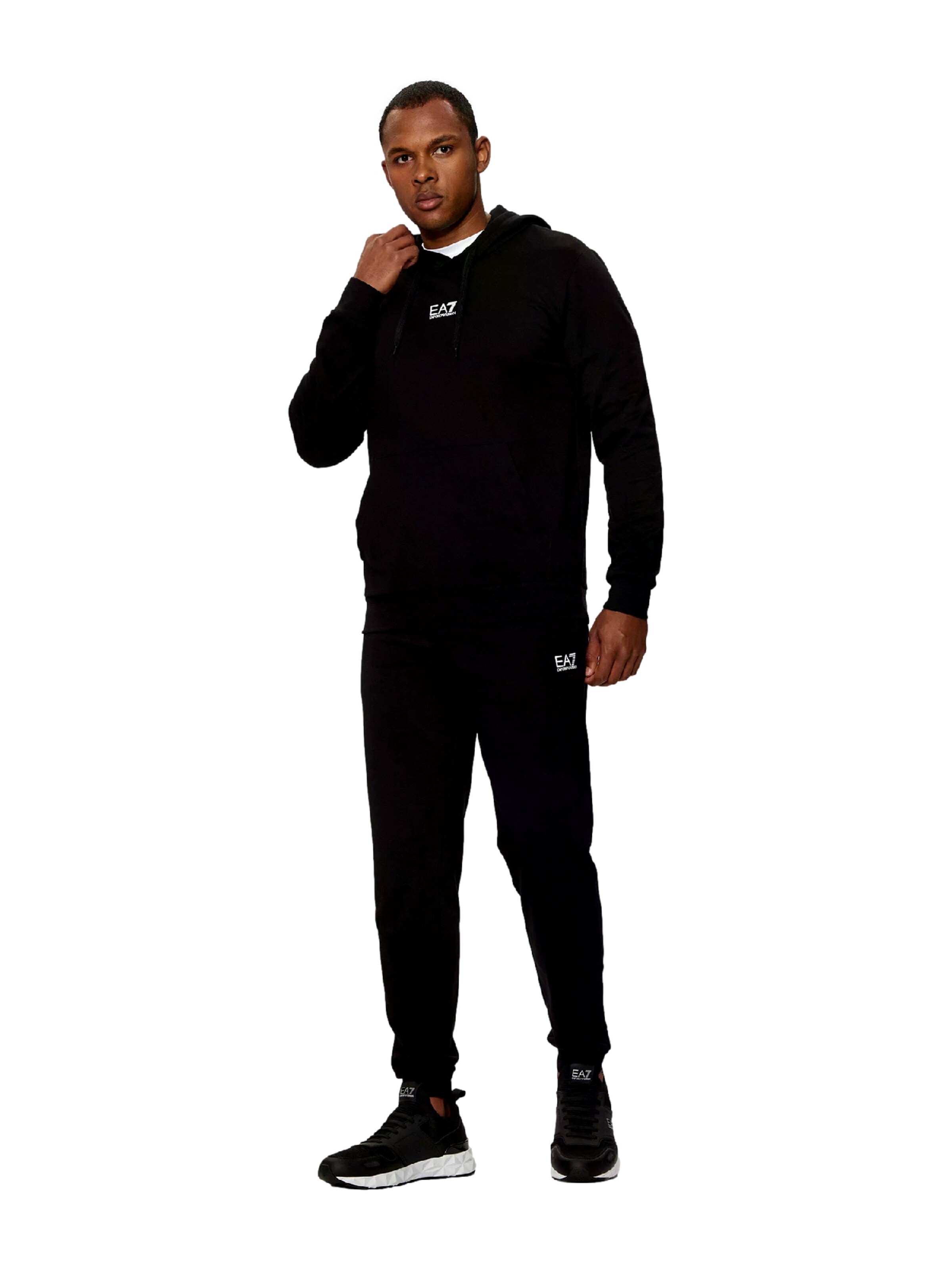 Pulover de la EA7 Emporio Armani pe negru