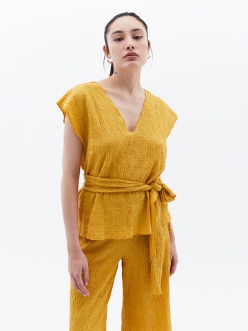 Camicia da donna di OXXO in giallo: frontale