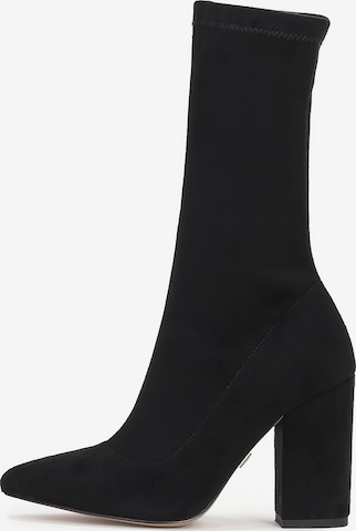 Kazar Boot in Black: front