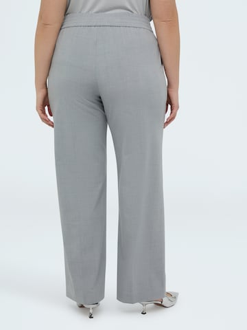 Fiorella Rubino - regular Pantalón en gris