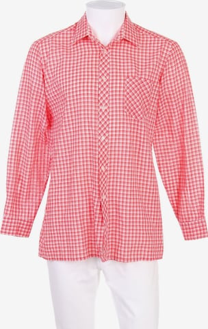 C&A Button Up Shirt in M in Red: front