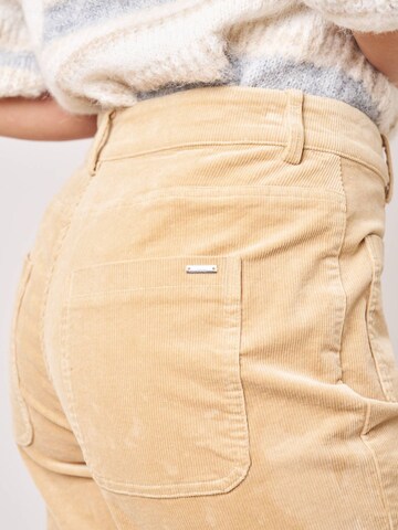 Bootcut Pantalon Deeluxe en beige