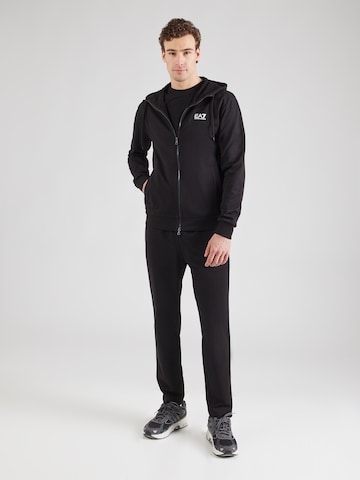 Survêtement EA7 Emporio Armani en noir : devant