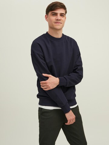JACK & JONESSweater majica 'Kam' - plava boja: prednji dio