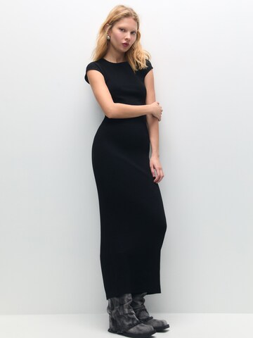 Pull&Bear Kleid in Schwarz