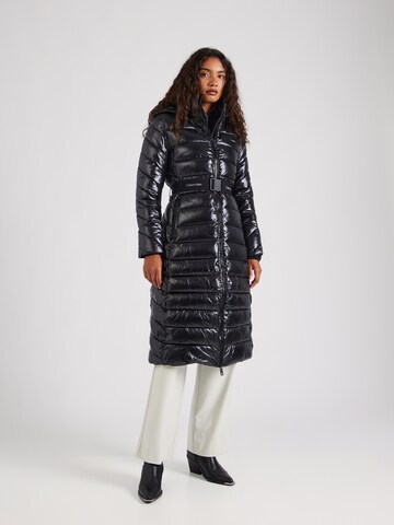 Calvin Klein Zimní kabát – černá: přední strana
