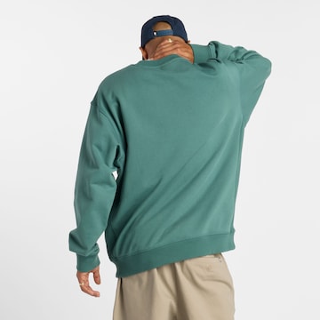 new balance Sweatshirt 'Numeric French Terry' in Groen