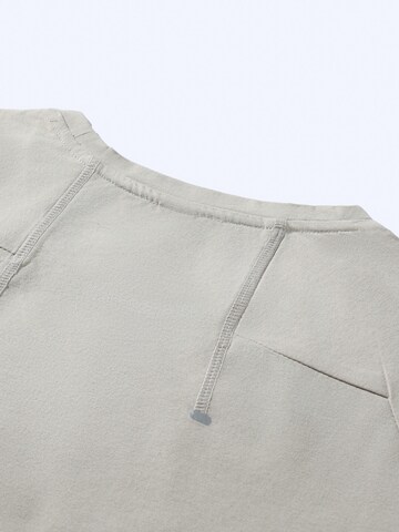 YOUTHUP Performance Shirt 'Trockenbahn' in Beige