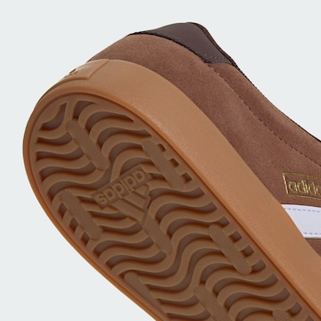 ADIDAS SPORTSWEAR Låg sneaker 'VL Court 3.0' i brun