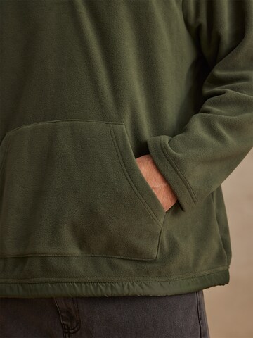 DAN FOX APPAREL Fleece jas 'Semih' in Groen