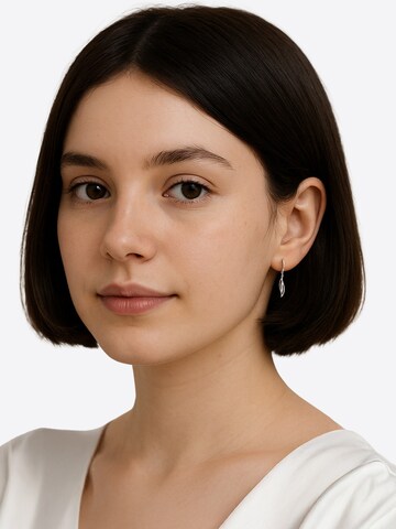 Sofia Milani Ohrringe 'Curved'‌‌‌‌‌‌‌‌‌ in Silber: Vorderseite