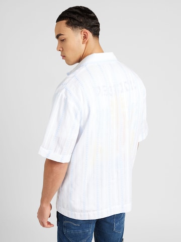 Won Hundred - Comfort Fit Camisa 'Desmond Hearts' em branco