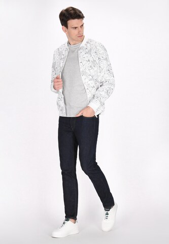 Mo ATHLSR Between-season jacket in White