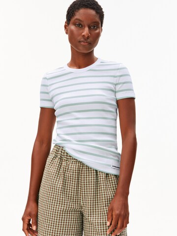 T-shirt ARMEDANGELS en mélange de couleurs : devant