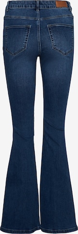 VERO MODA Flared Jeans 'Scarlet' in Blauw