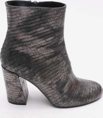 Schumacher Dress Boots in 39 in Silver: front