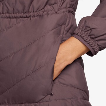 NIKE Performance Jacket 'SWIFT' in Red